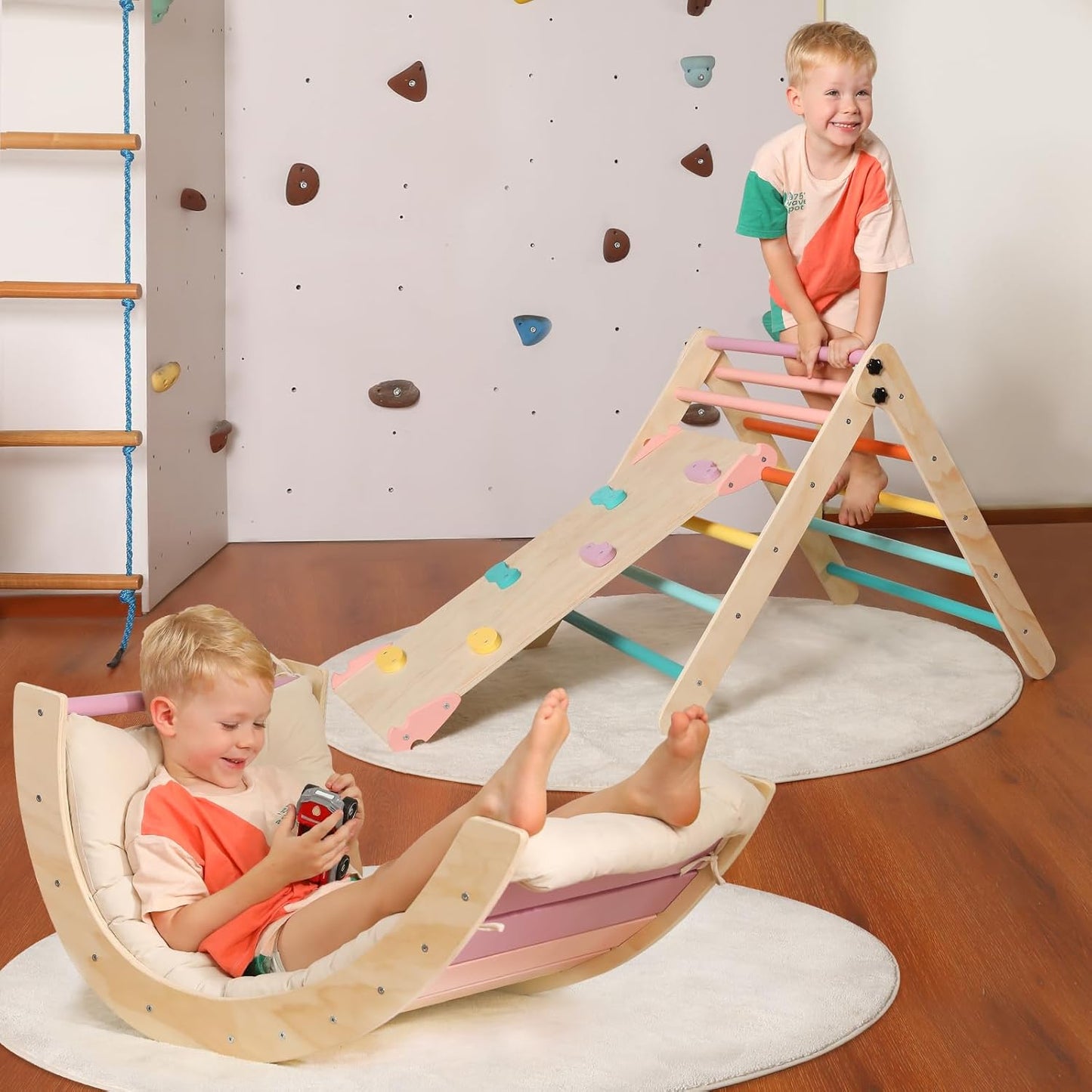 2026 Dreieck-Set mit Kissen, 5-in-1 Montessori-Kletterset, faltbar, Kletter-Indoor-Spielplatz-Set für Kleinkinder, Holz-Kletterspielzeug mit Rampe und Kletterbogen für Kinder (Holzfarbe)