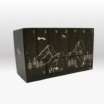 Adventskalender: 8er Set von Akantus bemalt mit Krippenhaus "Akantus Design Original" Eiche I AD-0-2 + KB-2