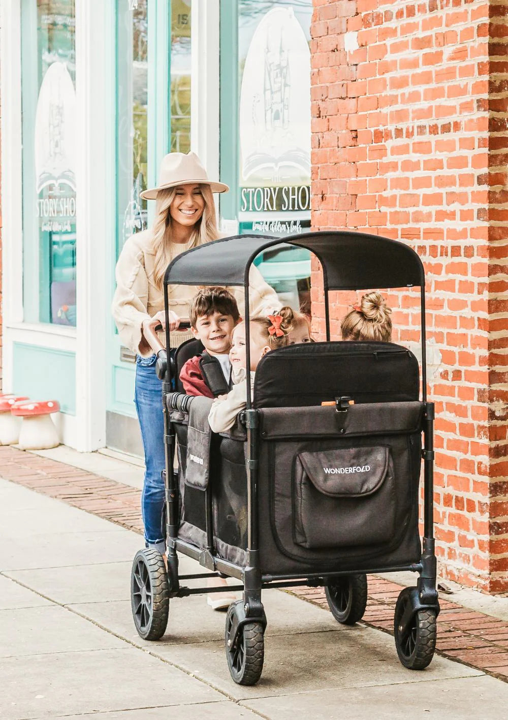 2026 W4 Luxe Kinderwagen 4-Sitzer