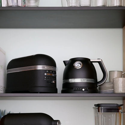 2026 KitchenAid Artisan Frühstücksset inkl. Wasserkocher 5KEK1522, 2 Scheiben Toaster 5KMT2204 und Brötchenaufsatz