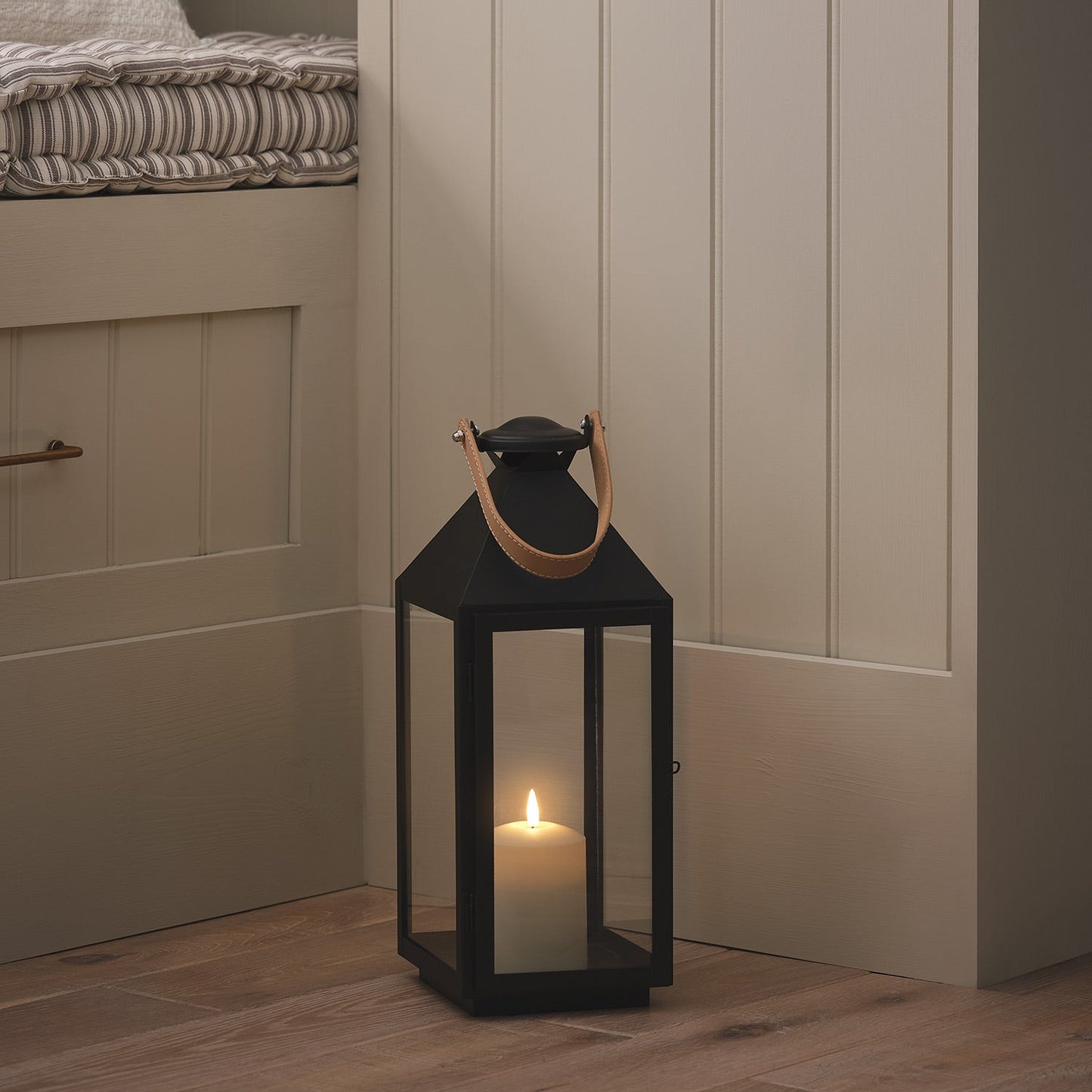 2er Set Brixham TruGlow® LED-Laternen aus Metall mit Ledergriffen
