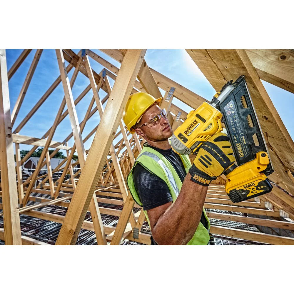 2026 18V/2x5Ah Zwei-Stufen Akku-Nagler&Klammergeräte 90mm (DeWALT DCN692P2-QW)
