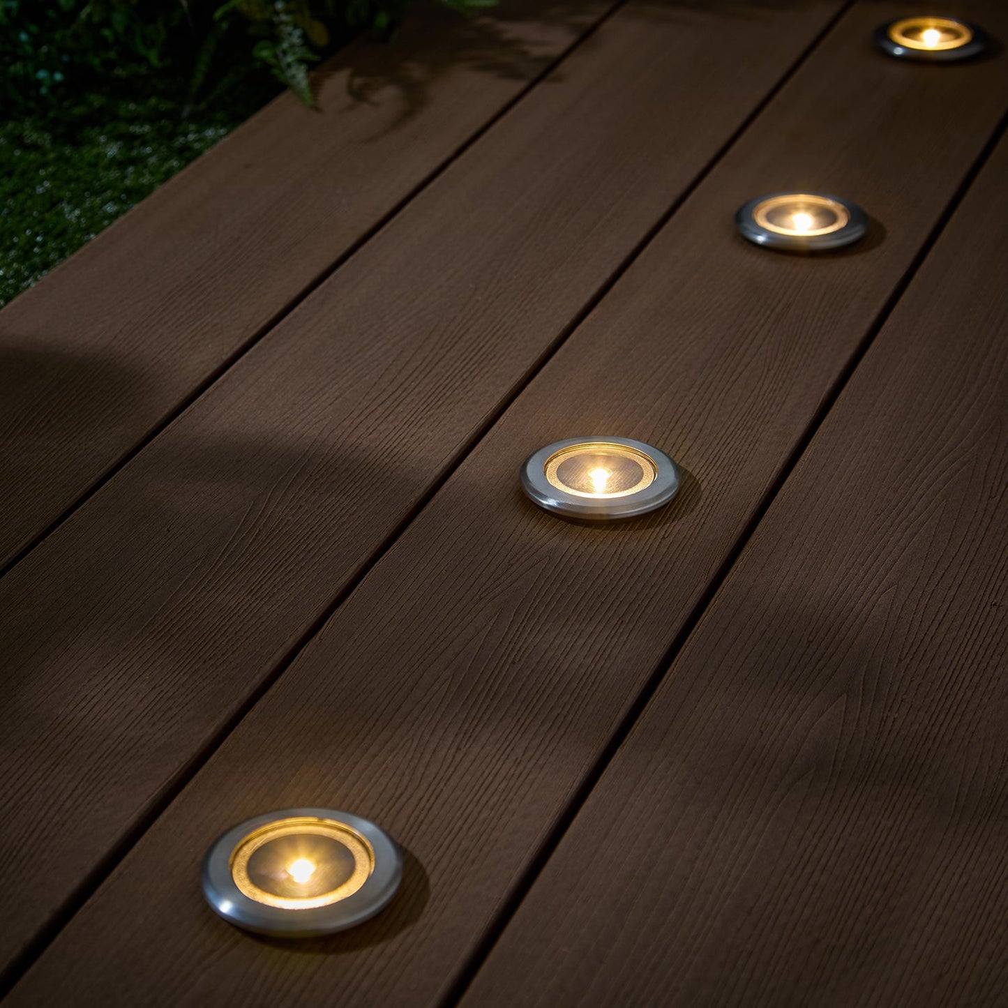 4er Set Solar Terrassen‑Einbaustrahler in Warmweiß, Silber
