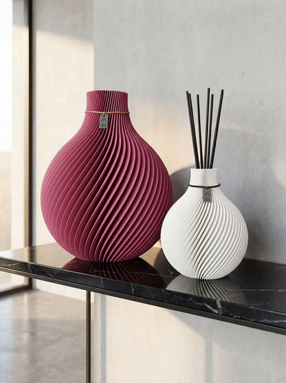 Große Vase Sphere und kleine Diffusorvase - Berry & White Edition